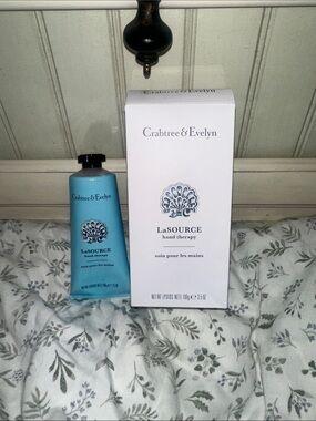 Crabtree & Evelyn La Source Hand Therapy NIB